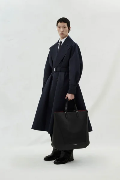 Look 10
